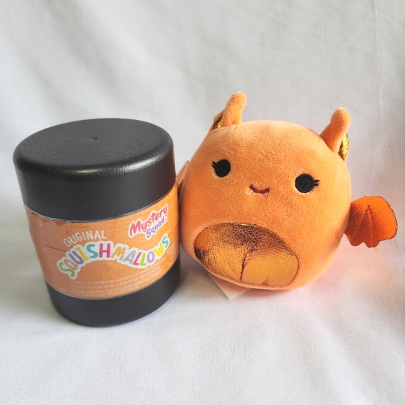 New Squishmallows 4" Capsule Tangie Orange Bat Halloween stuffed animal stuffies - Picture 1 of 3